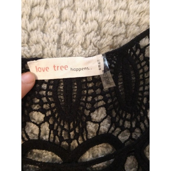 Love tree crocheted fringed Top Small Black Boho Cottage Core Feminine - Picture 8 of 9